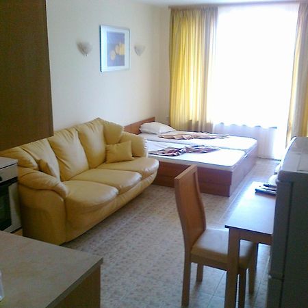 Sb Rentals Apartments In Royal Dreams Complex Pantai Sunny Luaran gambar