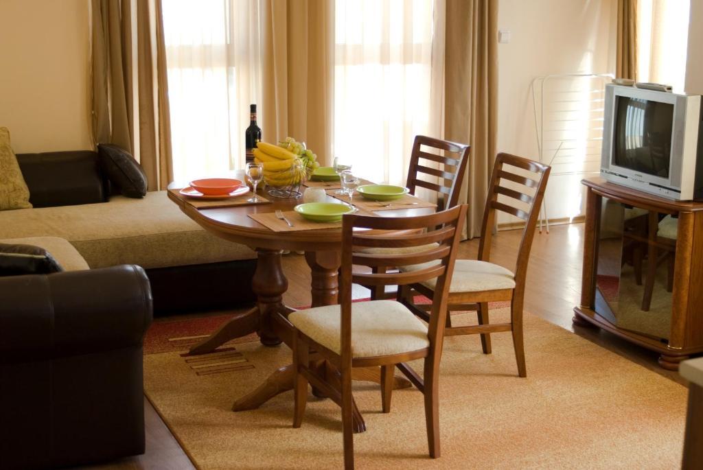 Sb Rentals Apartments In Royal Dreams Complex Pantai Sunny Bilik gambar
